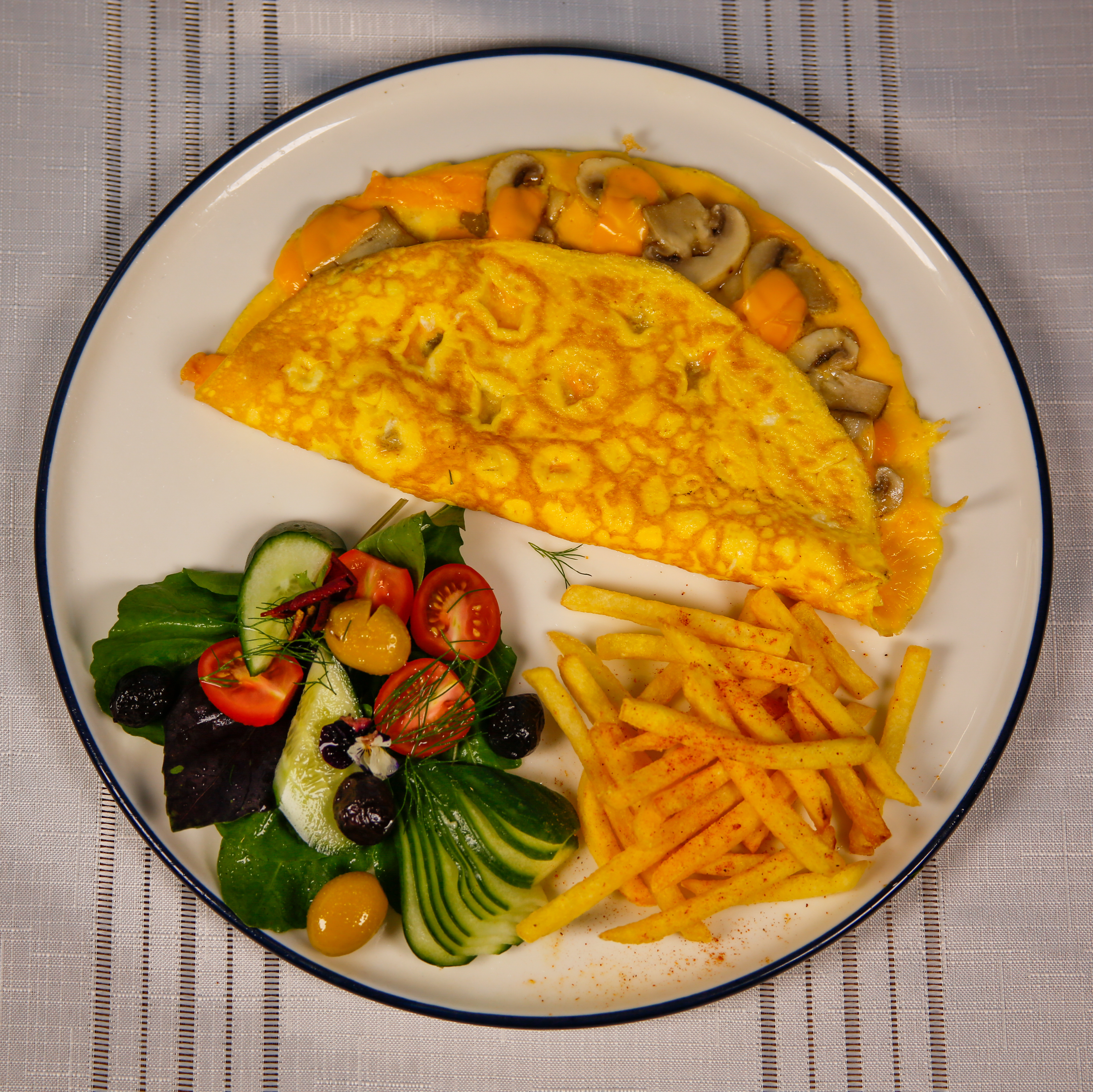 Mantarlı Cheddarlı Omlet